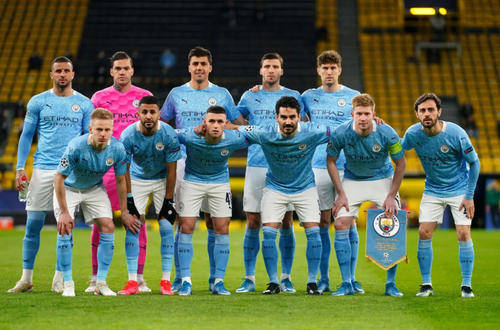 值得敬佩，凯拉特十名球迷远征近5000公里，在丹麦为球队助威