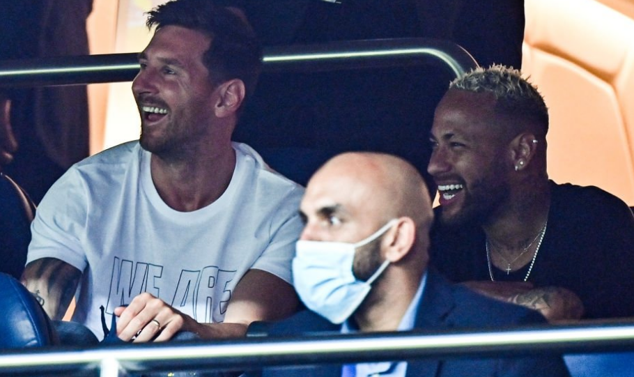 于帕：合同问题不会影响我；坎特让法国队的防守更有保障